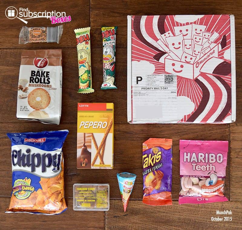 MunchPak Review - October 2015 Box Contents