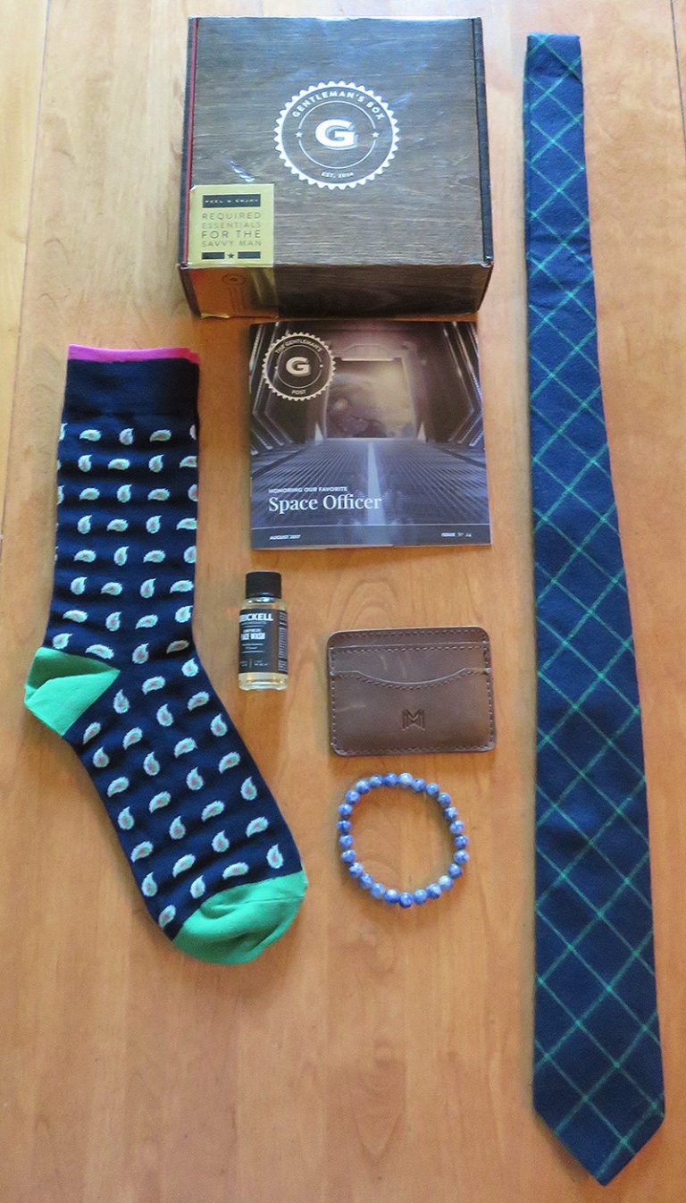 August 2017 Gentleman's Box Review - Space Officer ...